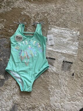 NWT Pink Flamingo Swimsuit "SPLASH" palm trees appear when wet! 5